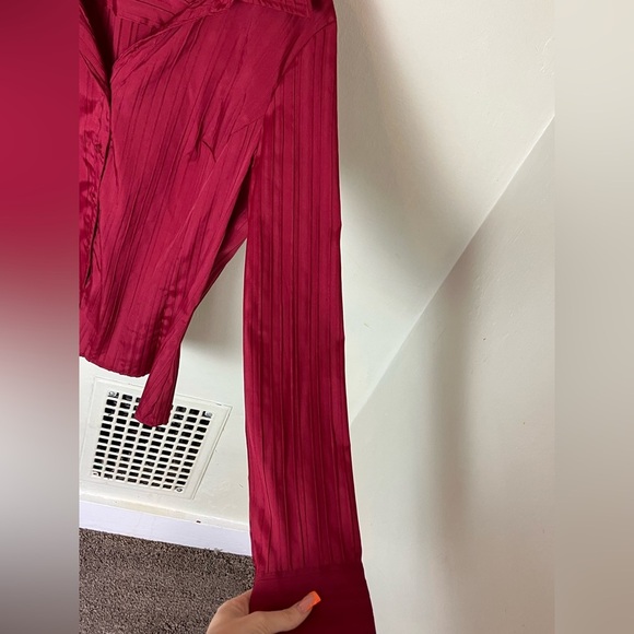 Fred David Red‎ Long Sleeve Notched Collar Button Down - Picture 5 of 8